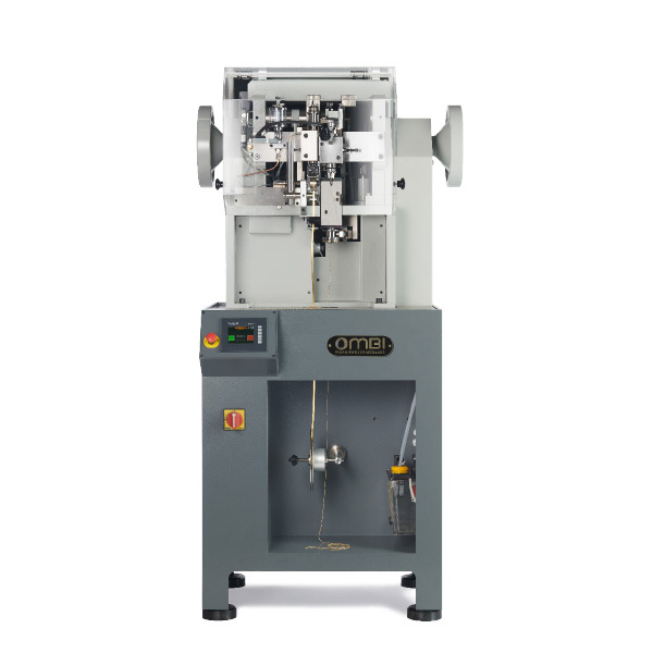 Automatic machine for the production of medium sheared clapsed chain production (popcorn)